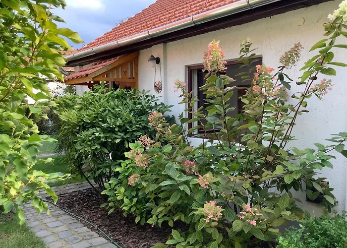 Апартаменты Magnolia Garden